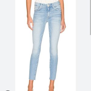 NWT Mother the Looker ankle fray